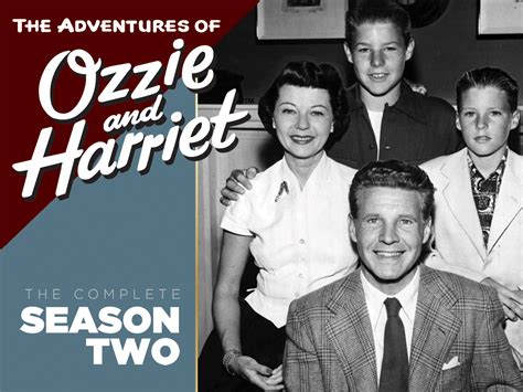  “The Adventures of Ozzie and Harriet” : De onschuldigheid van de Amerikaanse droom en de komische dilemma’s van het dagelijkse leven!